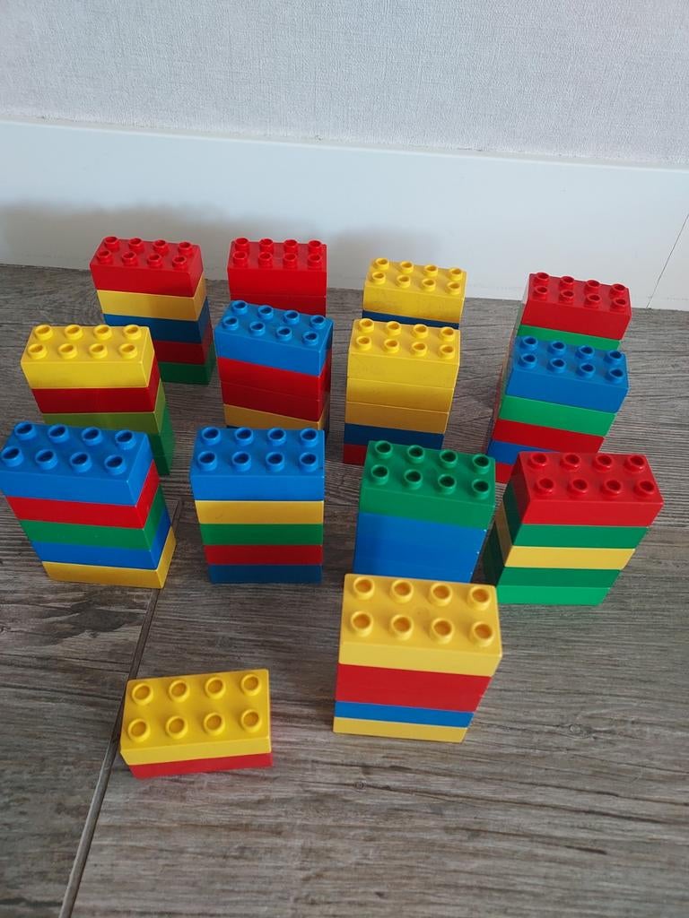 Heel veel duplo blokken 4. 8, 12 en 16 nops, Kinderen en Baby's, Speelgoed | Duplo en Lego, Ophalen of Verzenden, Gebruikt, Losse stenen