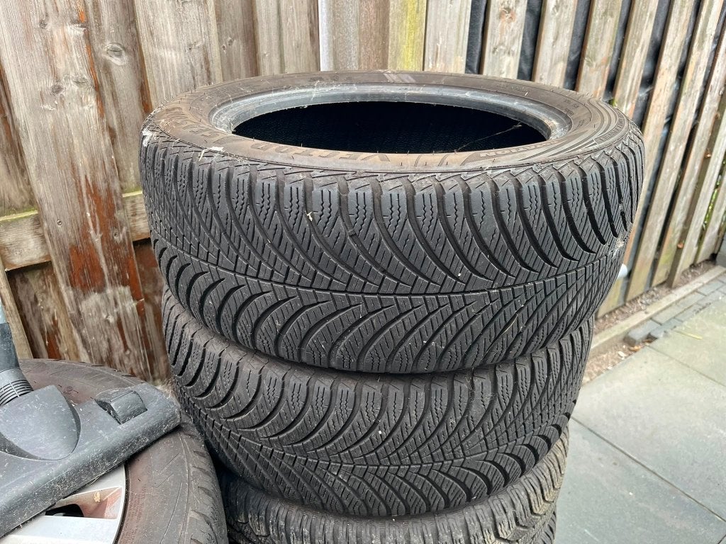 2 Goodyear autobanden, Ophalen, Gebruikt