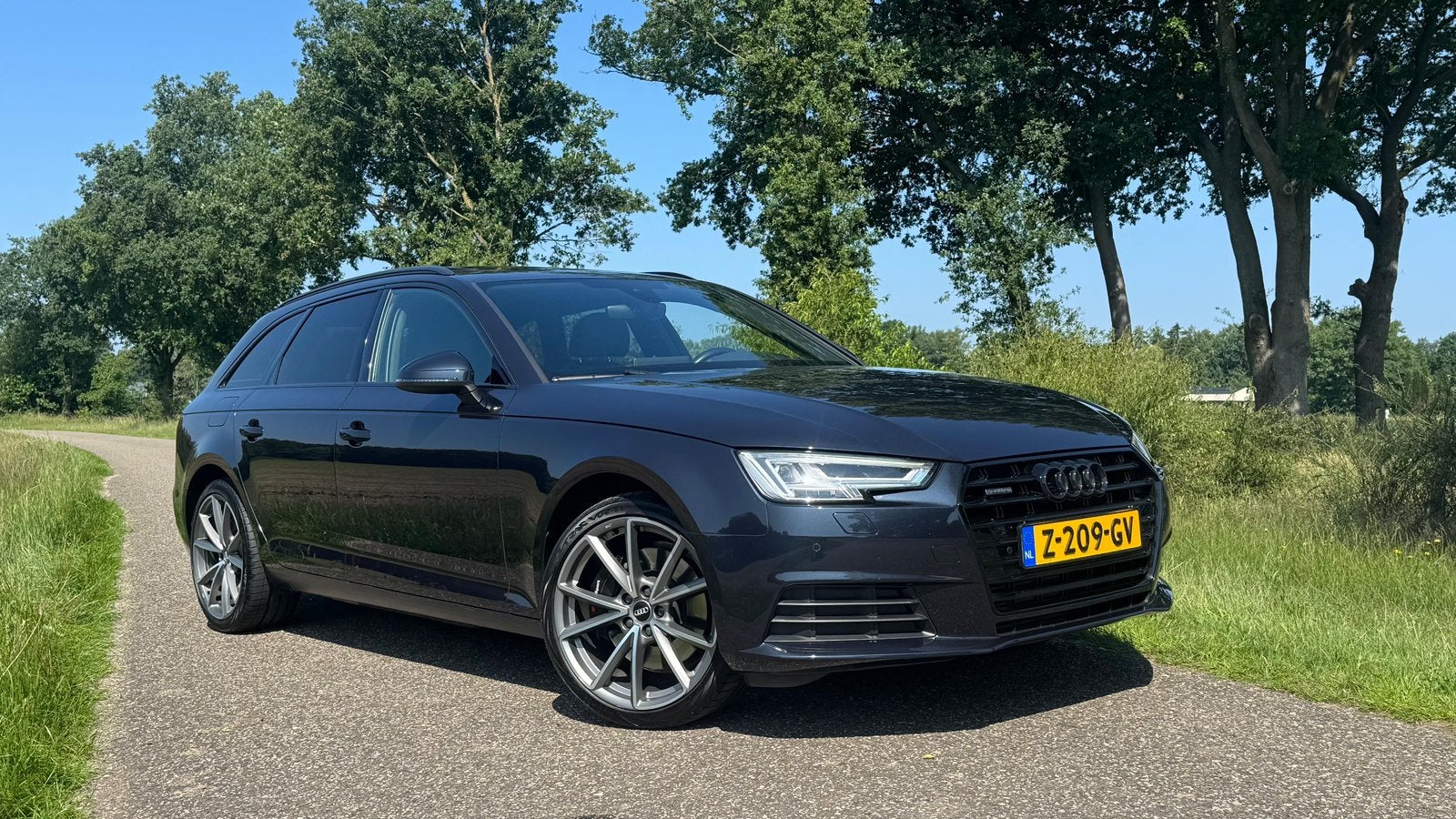 Audi A4 2.0 Tfsi Quattro Mhev 252pk S Tronic 2017 Blauw, Auto's, Audi, 15 km/l, 4 cilinders, 1984 cc, Blauw