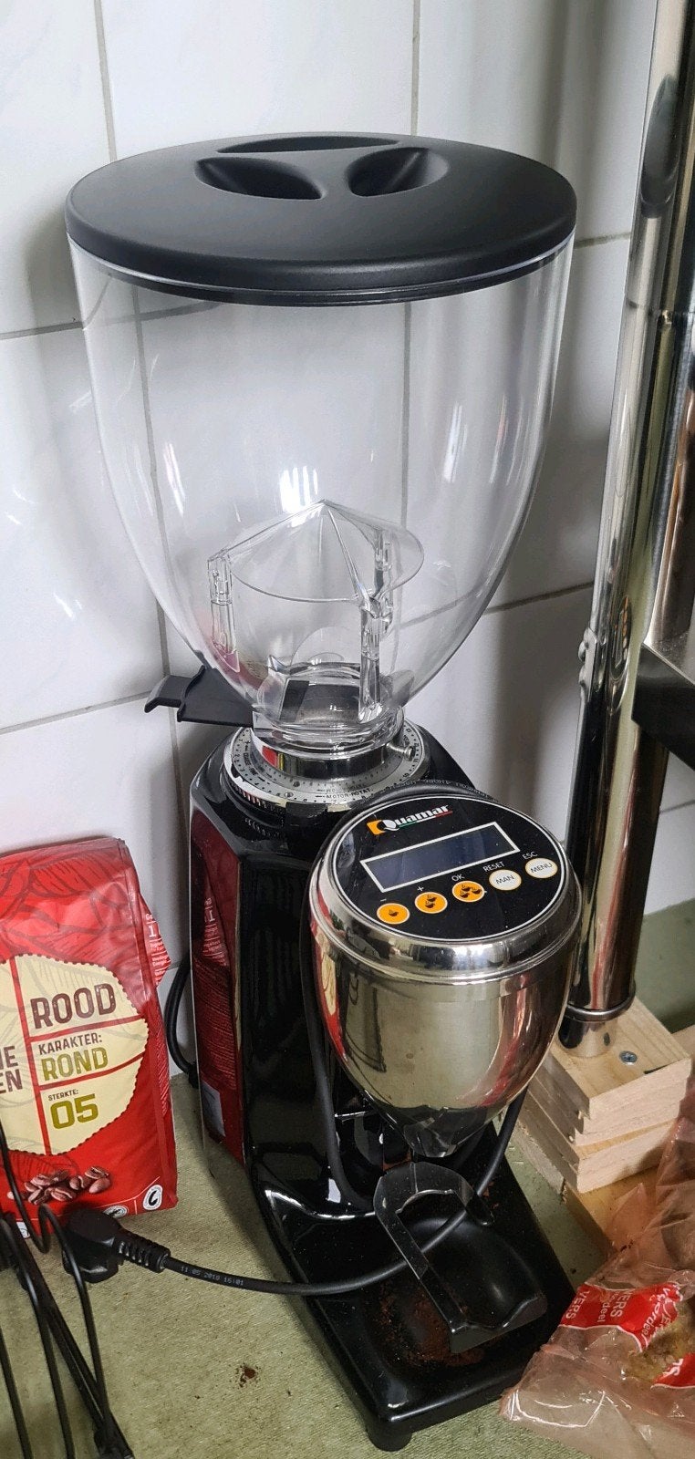 Quamar m80E Zo goed als nieuw, Ophalen, Zo goed als nieuw, Koffiemachine