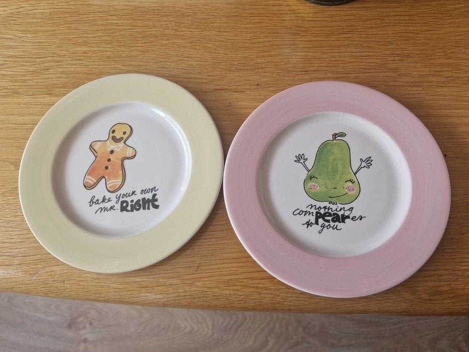 Blondelicious gebak bordjes , roze en geel, Ophalen of Verzenden, Zo goed als nieuw, Bord(en), Overige stijlen