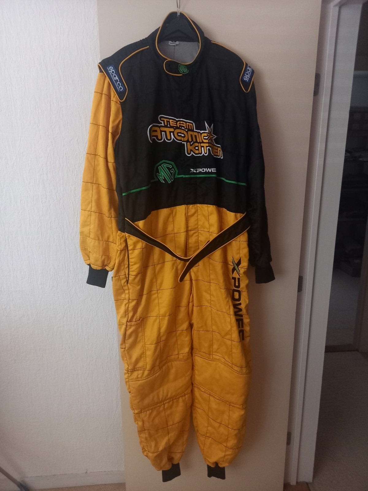 MG Xpower BTCC Team Atomic Kitten team overalls, Verzamelen, Ophalen of Verzenden, Zo goed als nieuw, Auto's