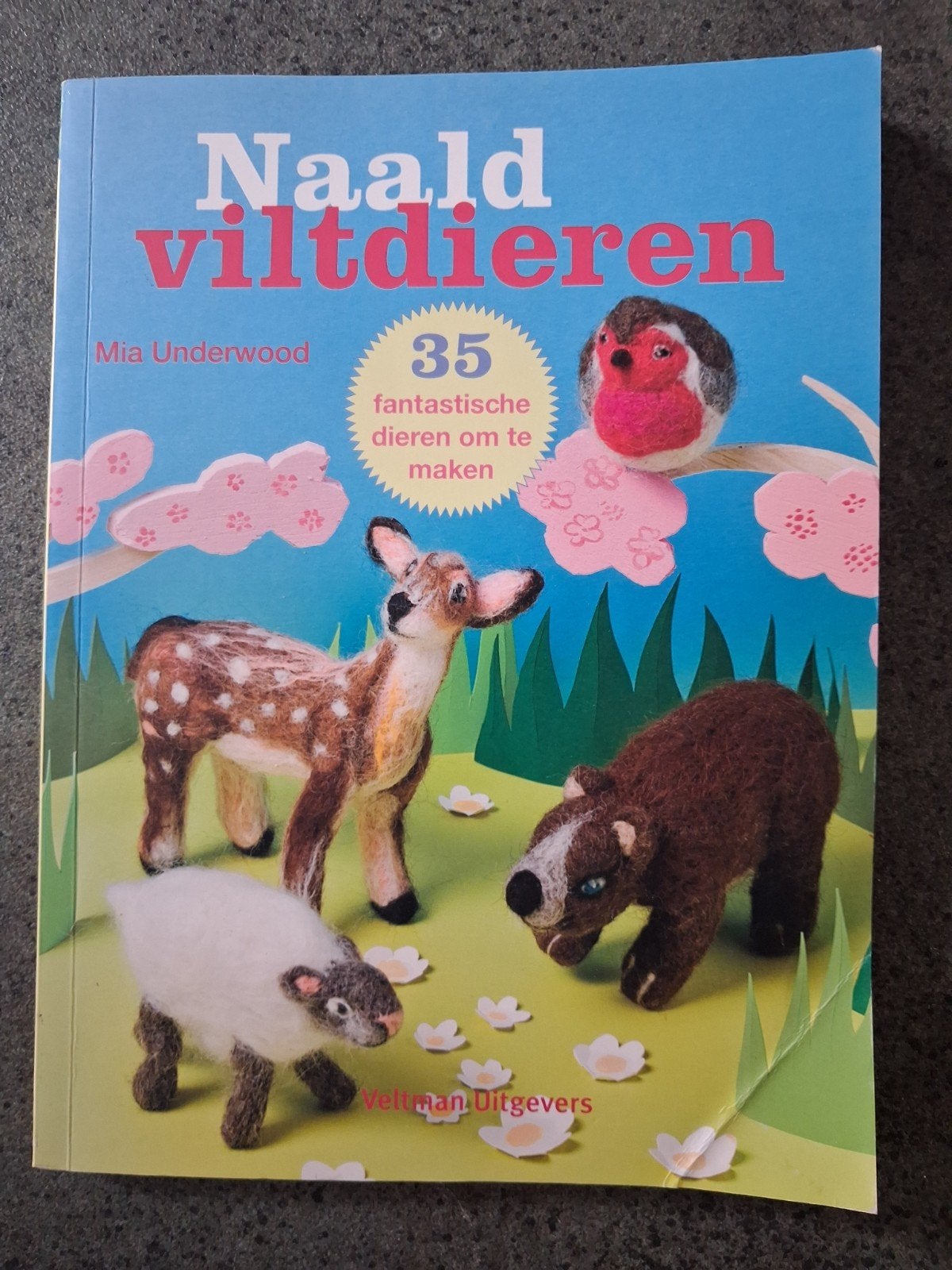 Mia Underwood - Naaldviltdieren, Mia Underwood, Ophalen of Verzenden, Zo goed als nieuw, Overige onderwerpen