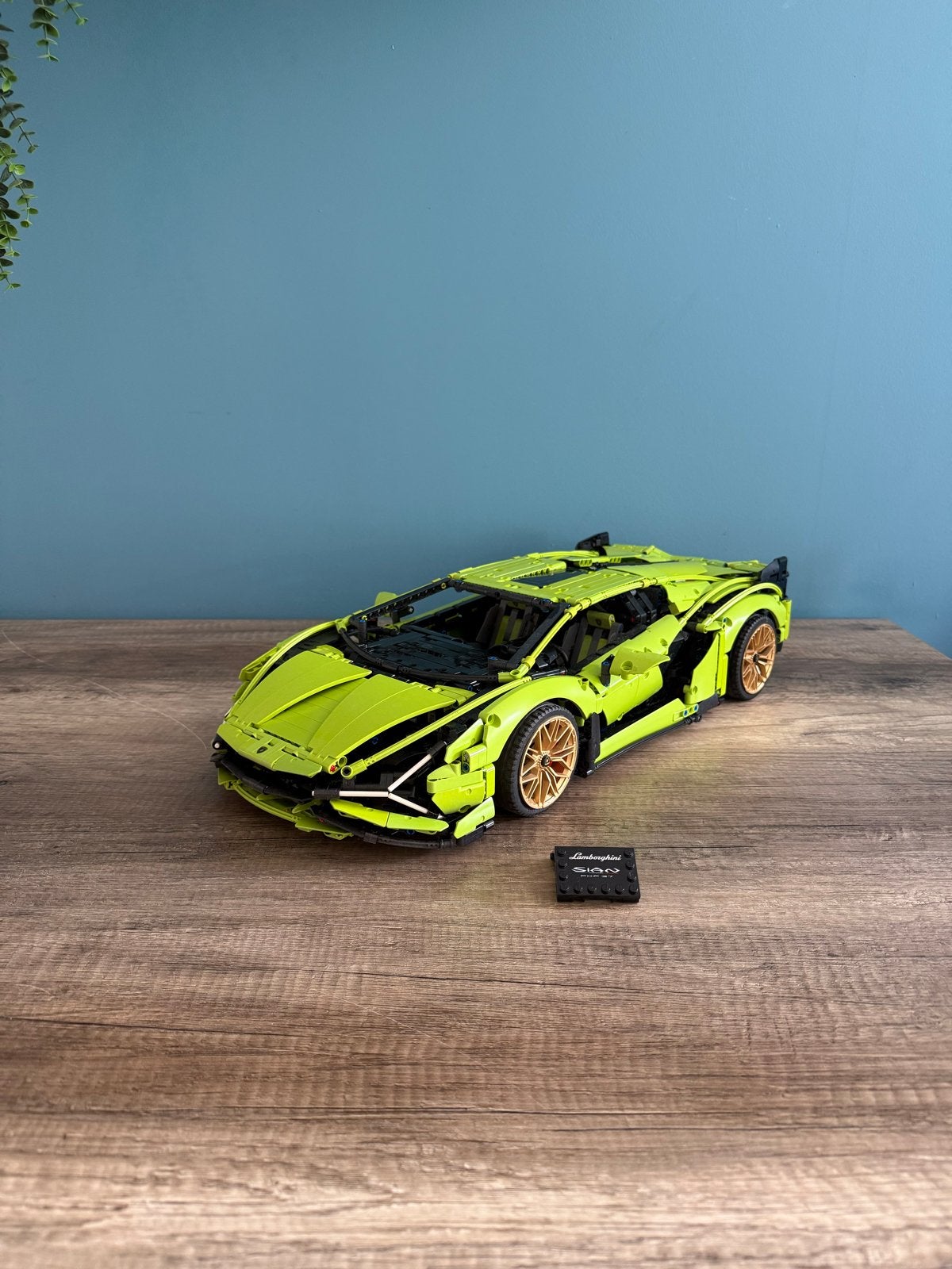 Foto 3 van Lego Technic Lamborghini Sián FKP 37 (42115) met doos