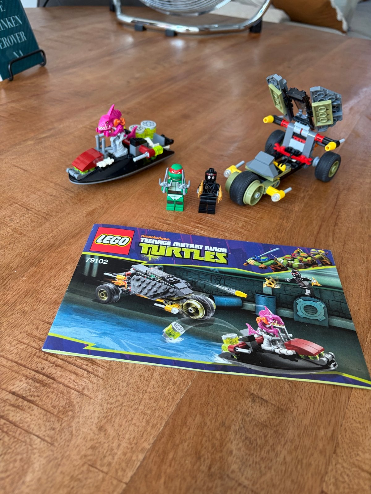 Lego TMNT 79102 Stealth Shell in Pursuit (compleet), Ophalen of Verzenden, Gebruikt