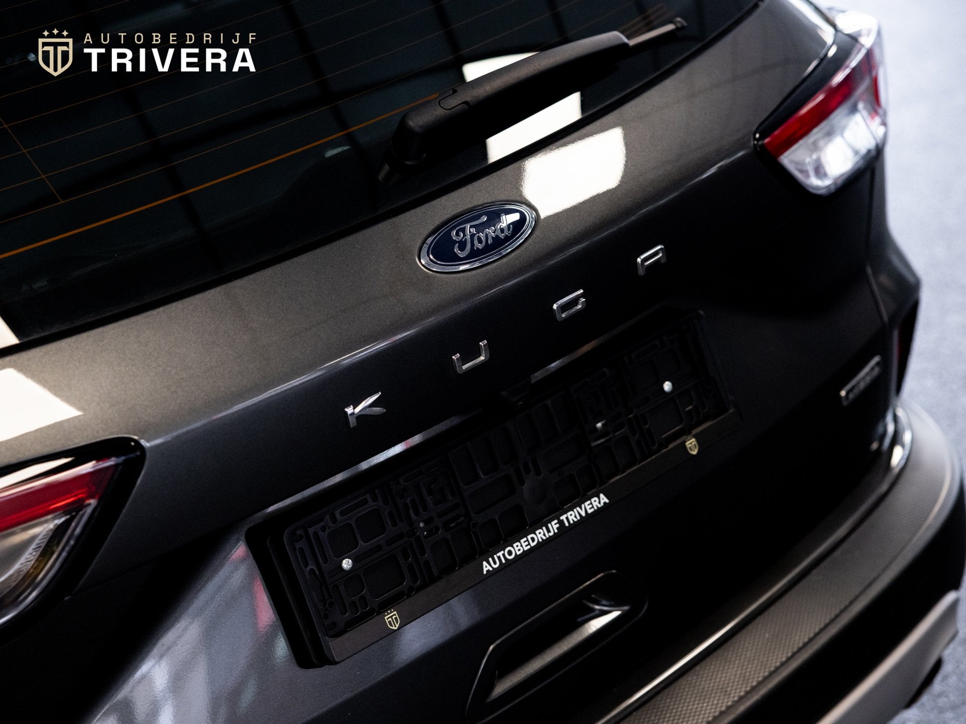 Foto 4 van Ford Kuga 2.5 PHEV Titanium l SoH 96% l CAM 360° l CARPLAY