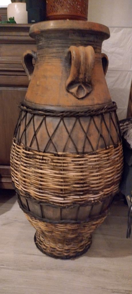 Grote kruik / urn met bamboe bescherming, Ophalen