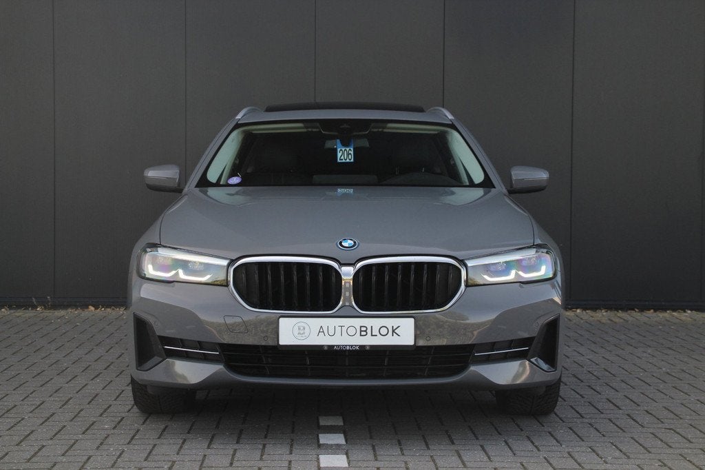 BMW 5-serie 530e Business Edition Plus| Apple CarPlay | Pano, Auto's, BMW, 1998 cc, Achterwielaandrijving, Gebruikt, Zwart