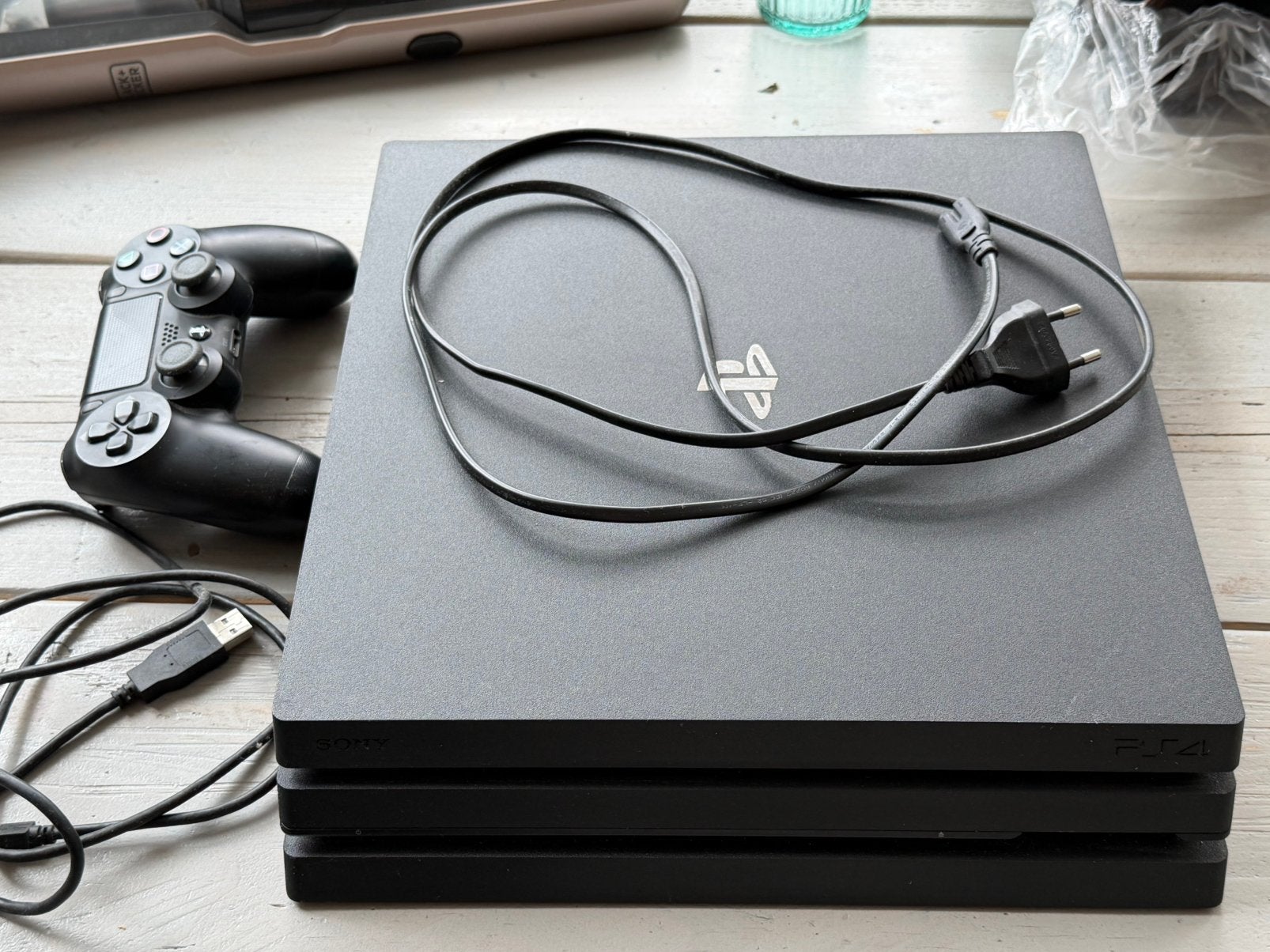 Sony ps4 pro, Spelcomputers en Games, Ophalen, Zo goed als nieuw, Met 1 controller, Pro