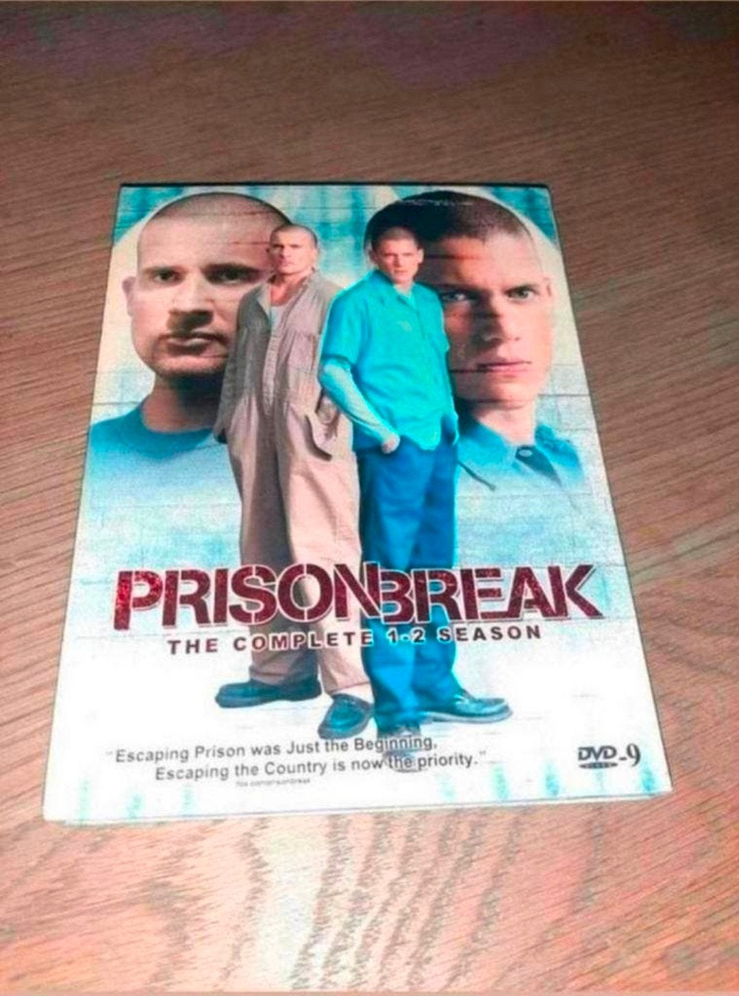 Prison Break seizoen 1 en 2 box set. Chinees / Japanse box, Cd's en Dvd's, Vanaf 12 jaar, Ophalen of Verzenden, Zo goed als nieuw