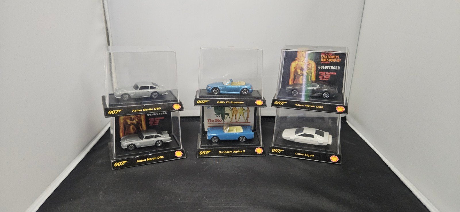 James Bond 007 Shell V-Power modelauto's - complete set, Ophalen of Verzenden, Zo goed als nieuw, Auto