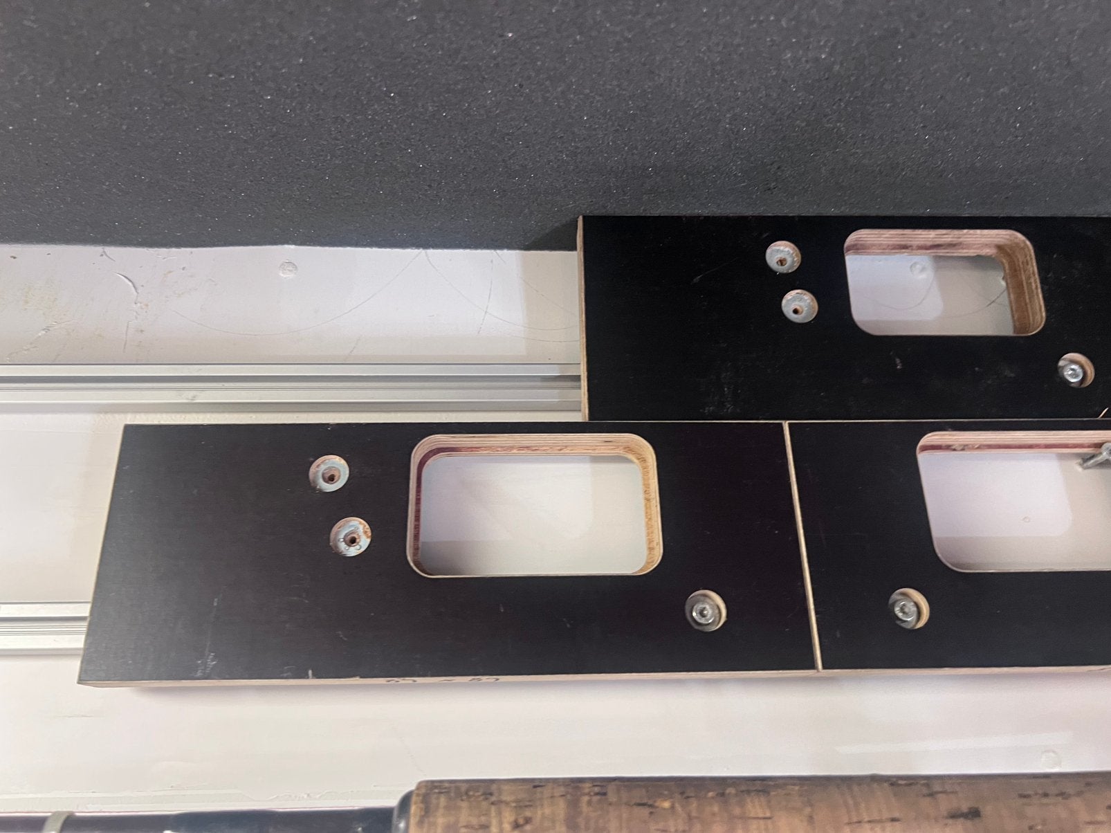 Freesmallen scharnieren 76mm en 89mm, Ophalen, Zo goed als nieuw, Elektrisch