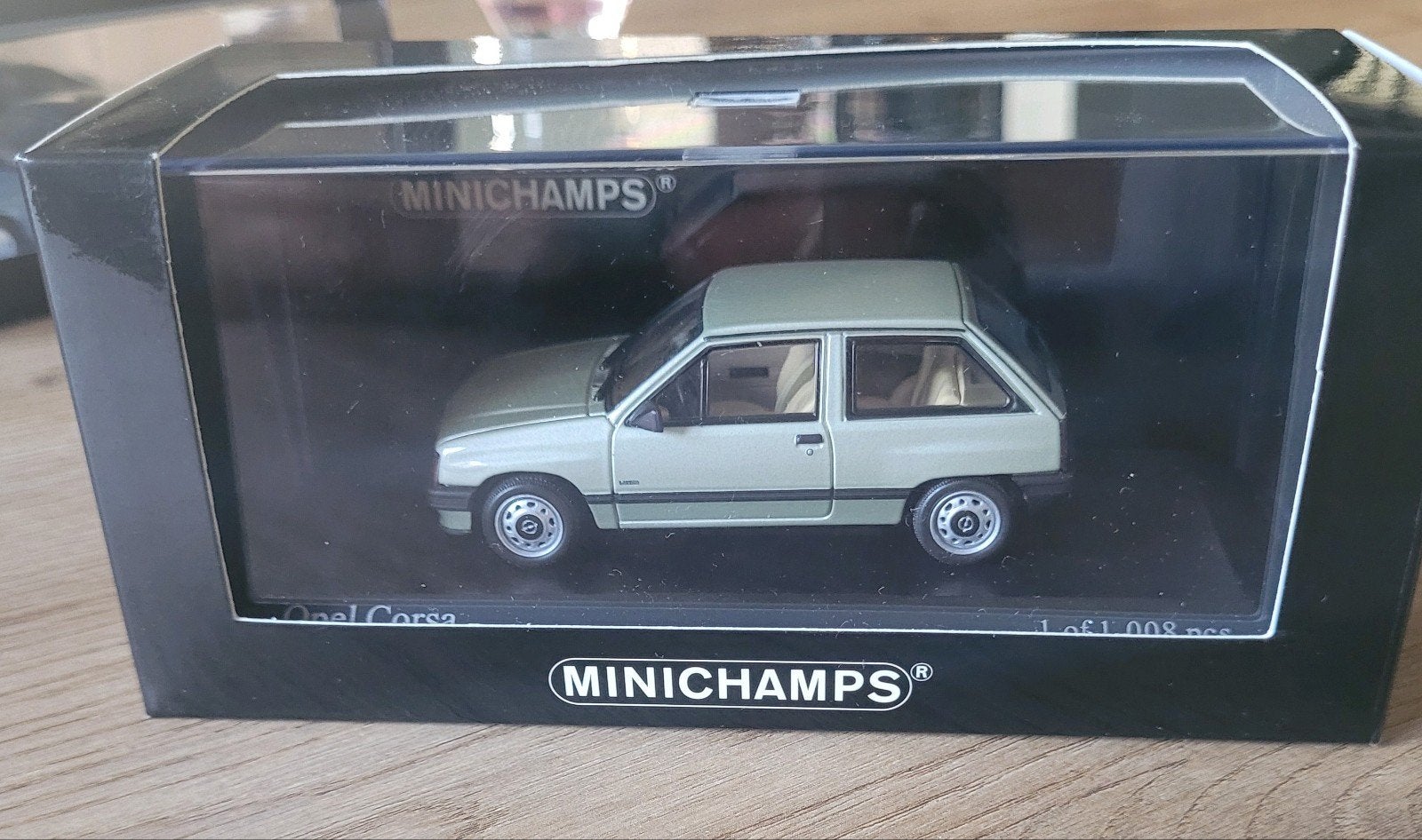 Opel Corsa 1/43 minichamps, Ophalen of Verzenden, Zo goed als nieuw, Auto, MiniChamps