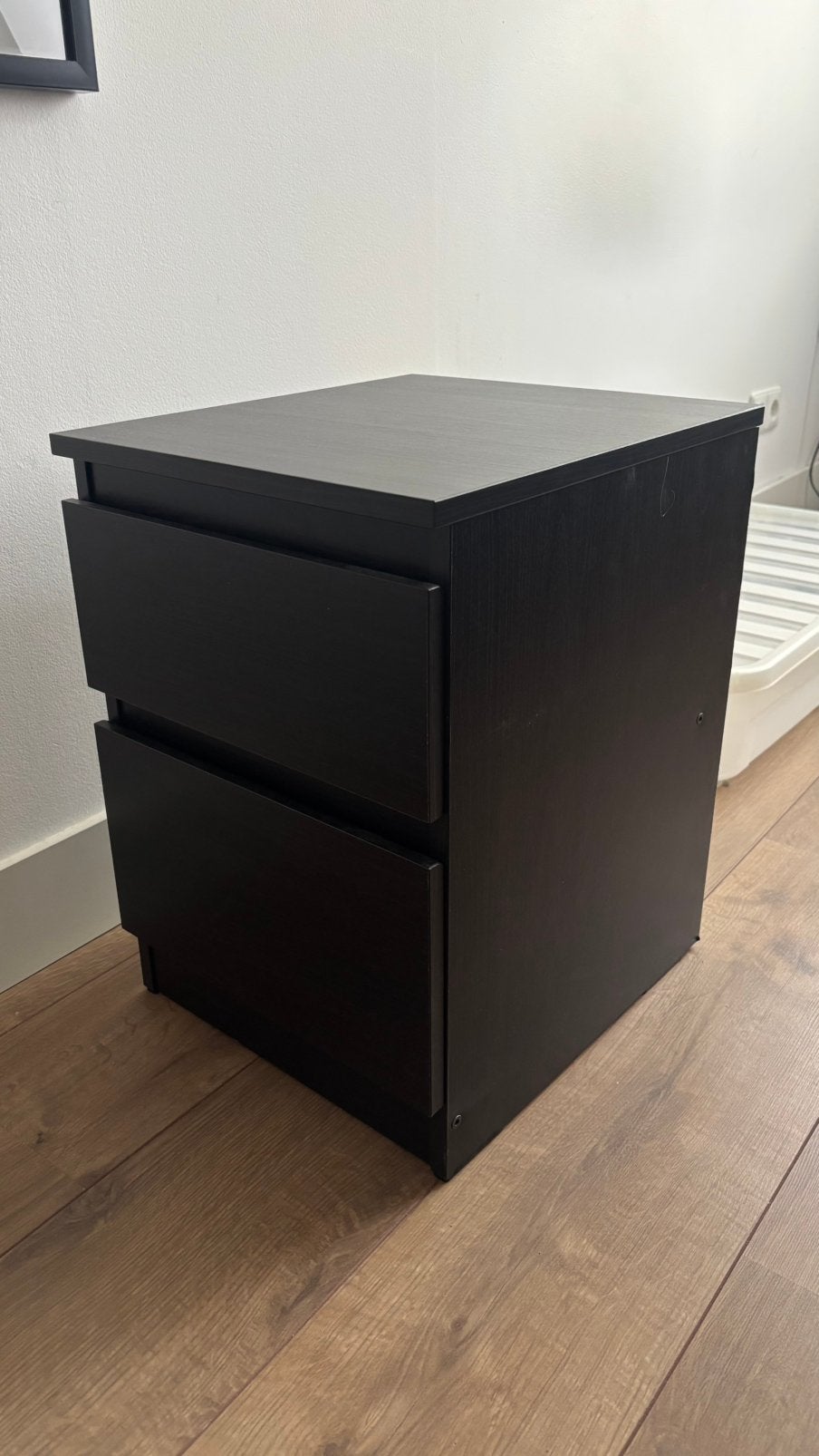 Ikea nachtkastje zwart, Ophalen, 1 of 2 laden, Zo goed als nieuw, Minder dan 100 cm