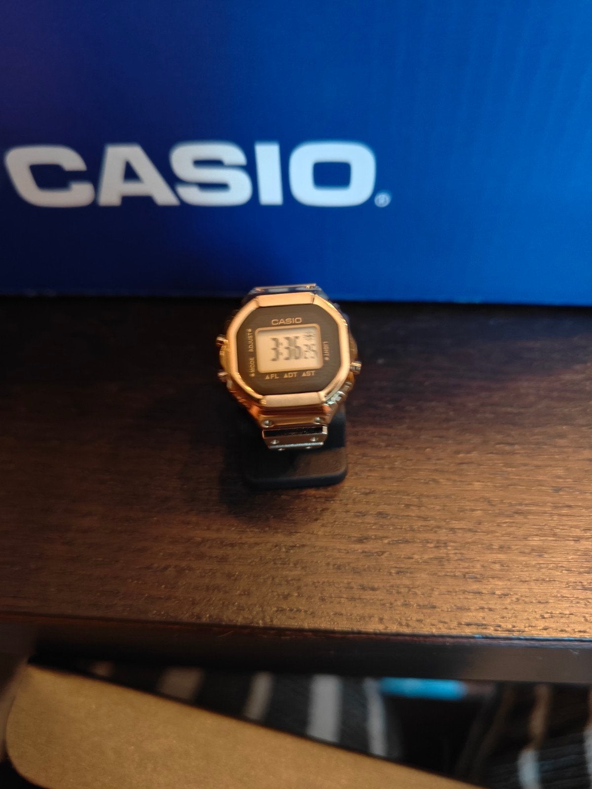 Casio ring horloge Goudkleurig crw-001G-9ER, Sieraden, Tassen en Uiterlijk, Horloges | Heren, Ophalen, Staal, Polshorloge, Nieuw