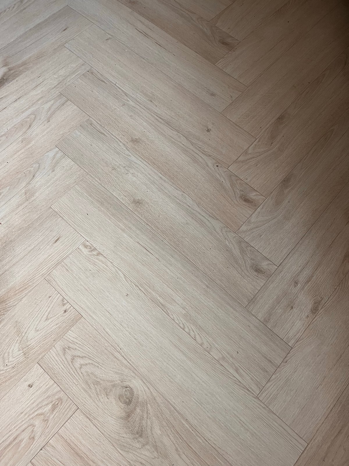 17,5 m2 Visgraat Laminaat Licht Eiken met ondervloer, Ophalen, Zo goed als nieuw, 10 m² of meer, Hout