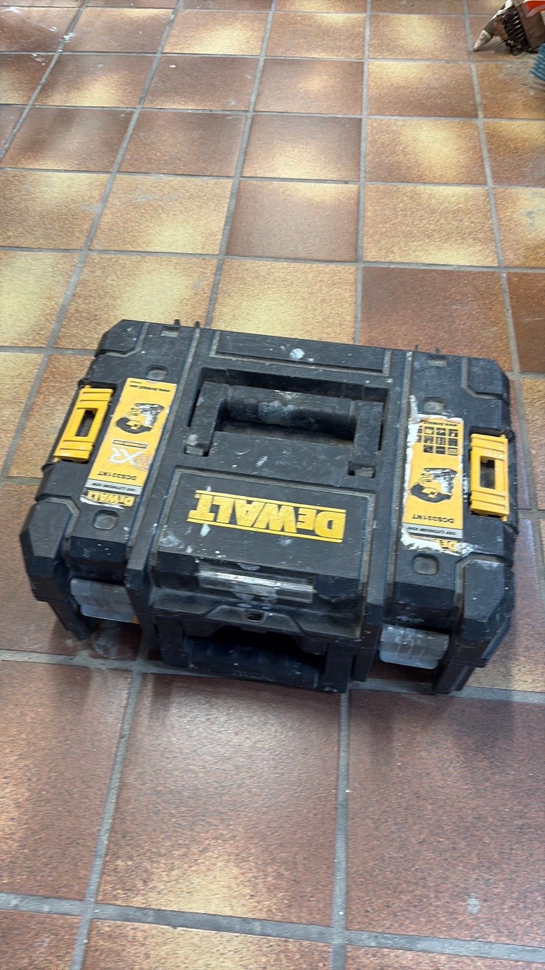 Lege DeWalt gereedschapskoffer voor DCS331NT, Doe-het-zelf en Verbouw, Ophalen, Gebruikt