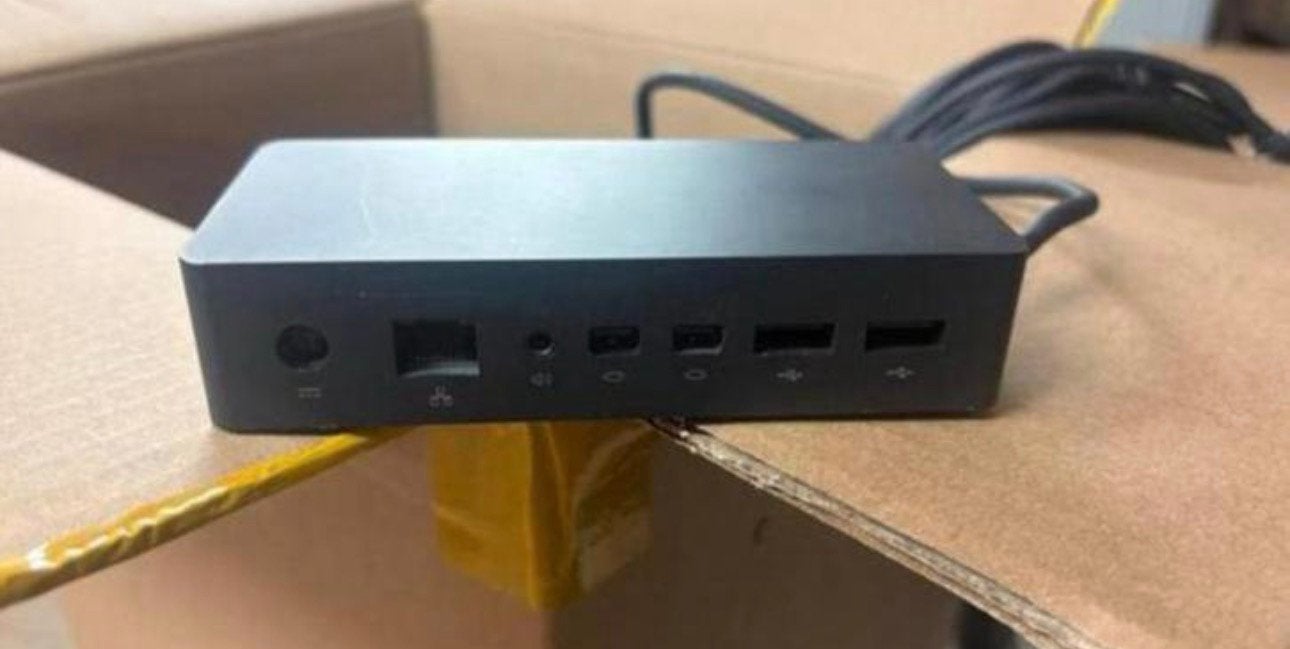 Microsoft Surface 1661 Lader en docking Usb Mini displayport, Ophalen of Verzenden, Gebruikt, Docking station, Laptop