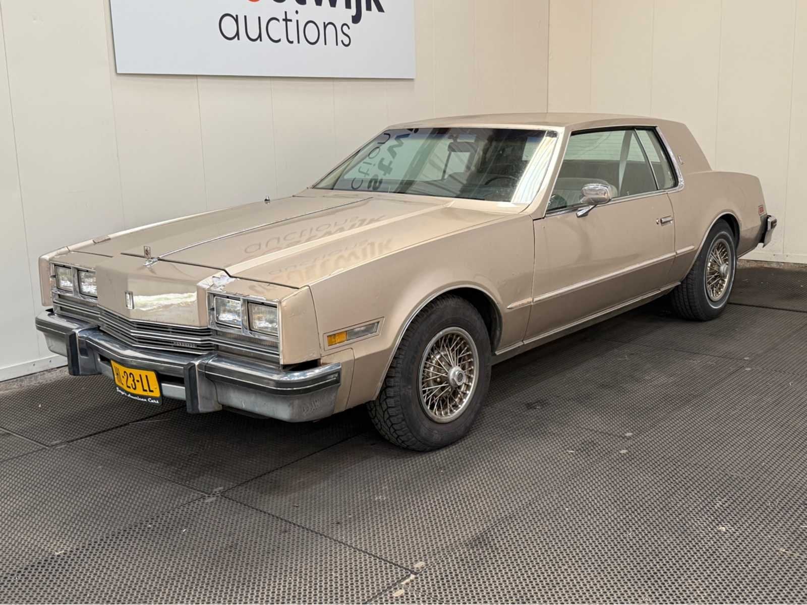 Oldsmobile - Toronado - 5.0 3 EZ 57 - Oldtimer - 1982, Auto's, Automaat, 5737 cc, Overige carrosserieën, Origineel Nederlands