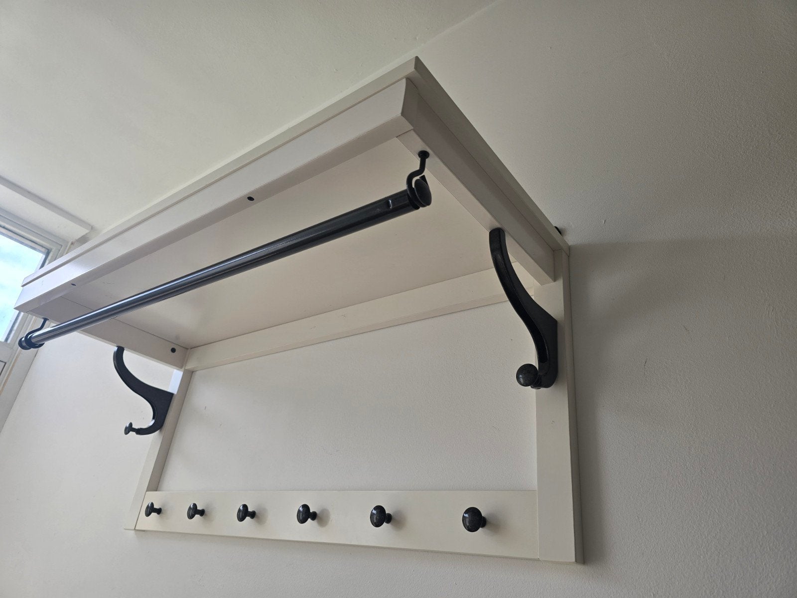 Hemnes kapstok. In ikea 70, mag weg voor 20!!!, Huis en Inrichting, Woonaccessoires | Kapstokken, Ophalen of Verzenden, Hout, Wandkapstok