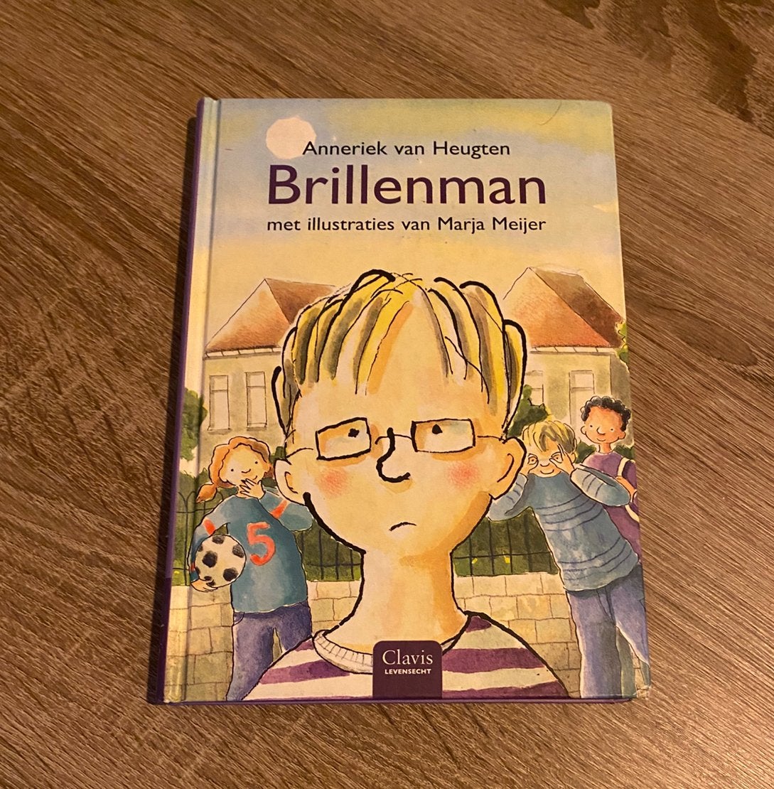 A. van Heugten - Brillenman, Fictie algemeen, Ophalen of Verzenden, Zo goed als nieuw, A. van Heugten