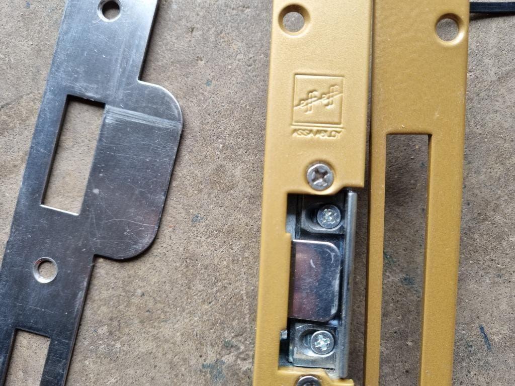 ASSA ABLOY elektronisch slot sluitplaat 24 volt, Ophalen, Gebruikt