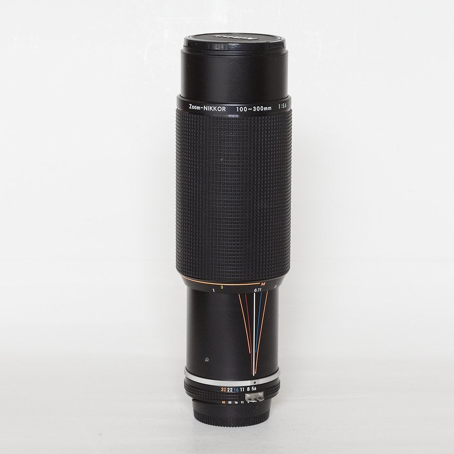 Zoom-Nikkor  5.6 / 100-300 mm, Verzenden, Nikon, Telelens, Zo goed als nieuw