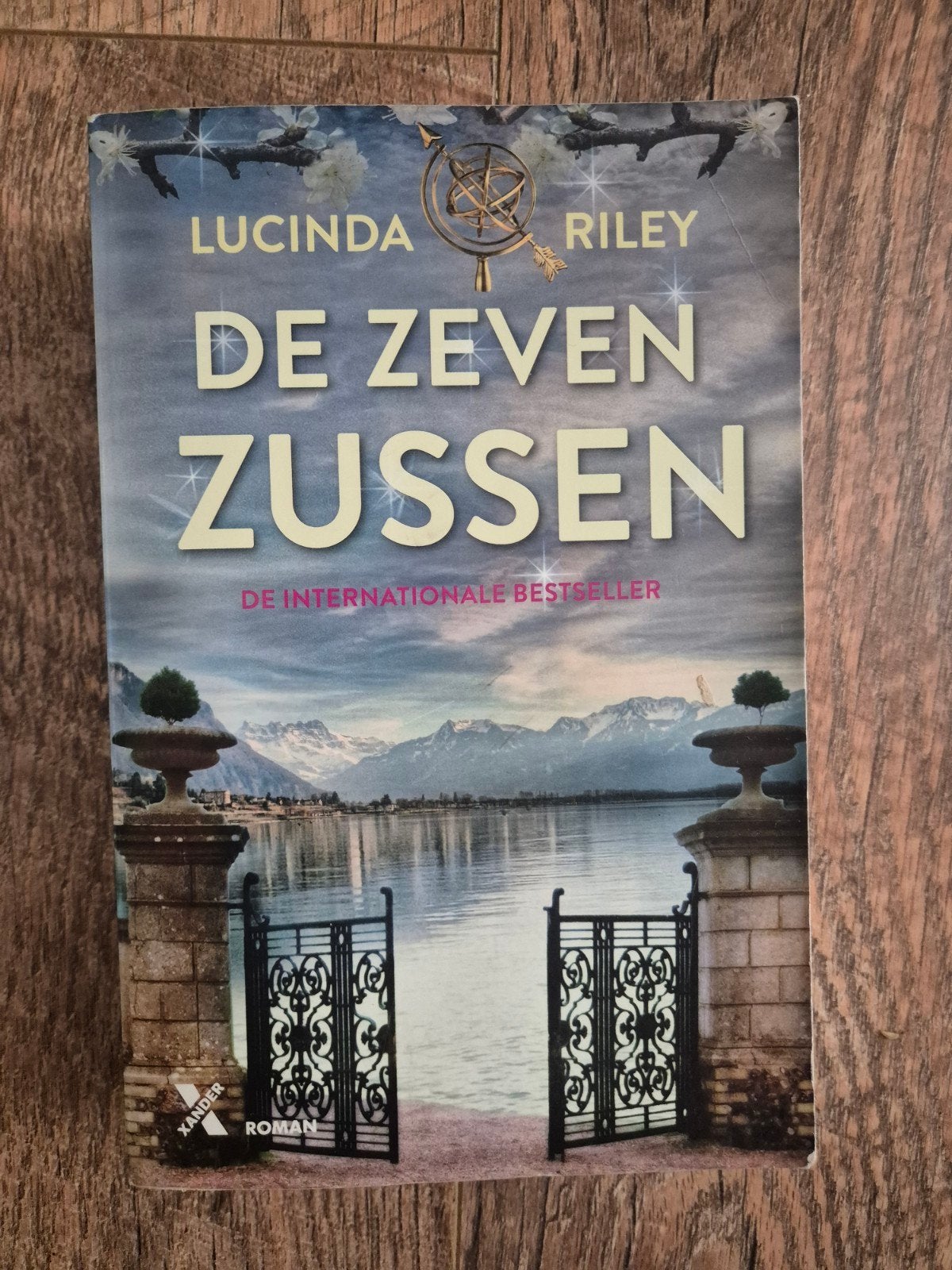 De Zeven Zussen - Lucinda Riley, Boeken, Ophalen of Verzenden