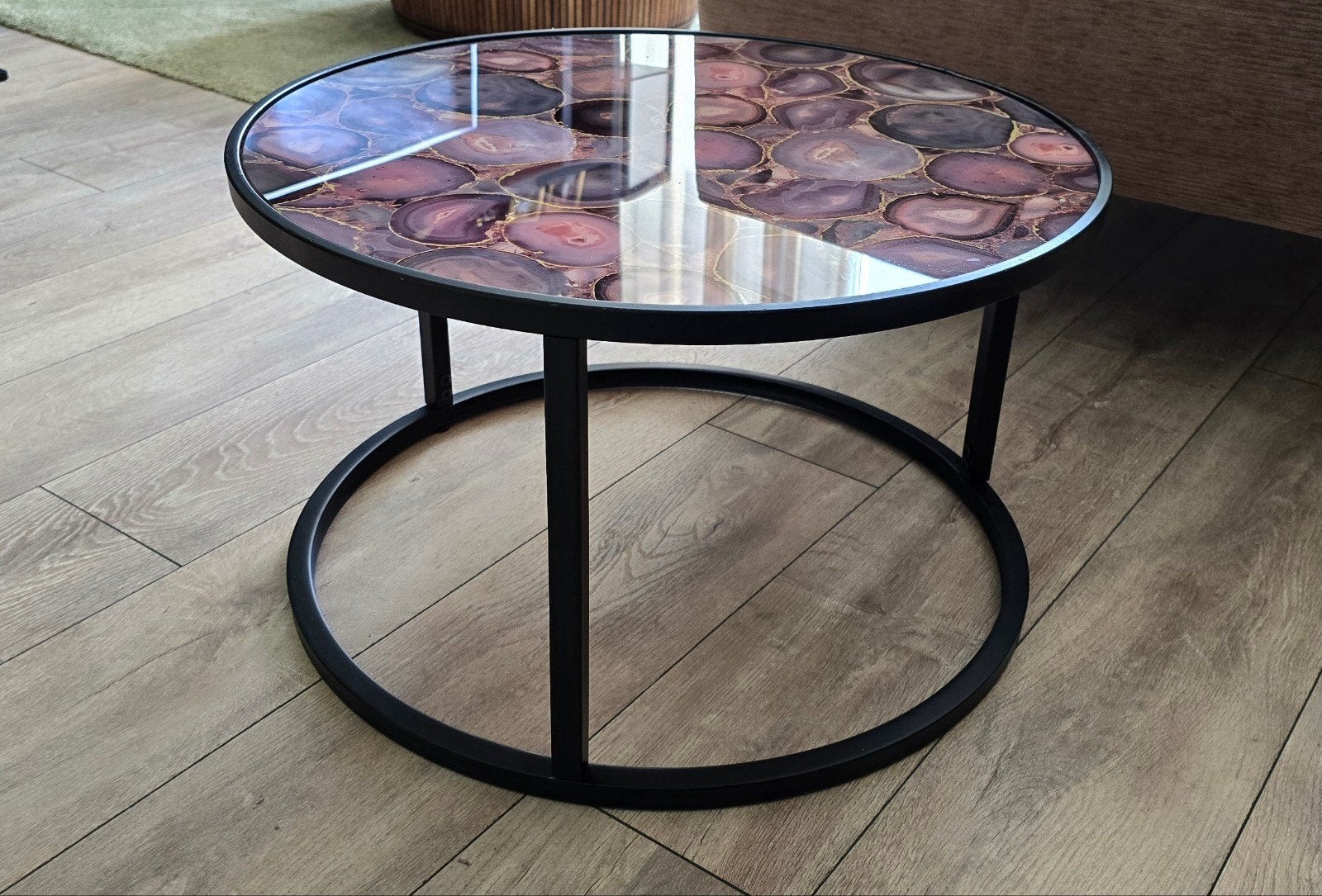 Salontafel, zwart, stenenpatroon roze/grijs/zwart, Ophalen, Rond, 50 tot 100 cm, Zo goed als nieuw