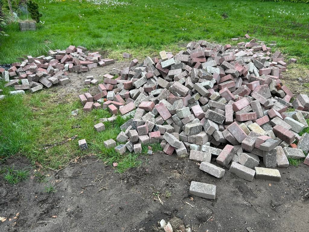 Gratis!!! Gebruikte straatstenen/klinkers - ca. 10 m², Ophalen, Overige materialen, Gebruikt, 5 tot 10 m²