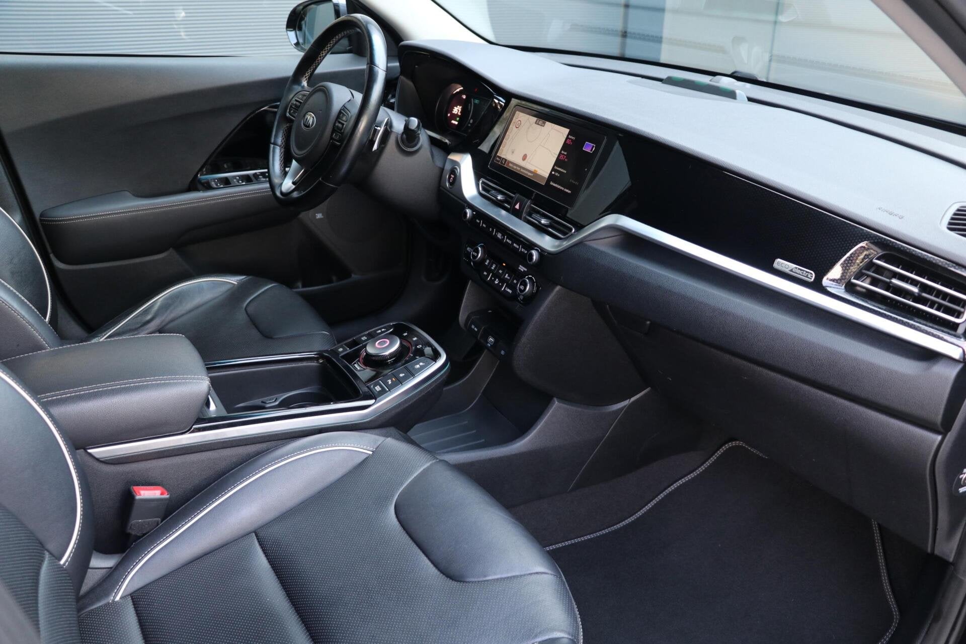 Foto 19 van Kia e-Niro ExecutiveLine 64 kWh Leder Trekhaak Warmtepomp Ad