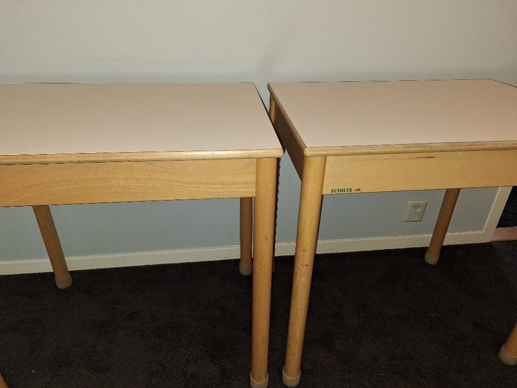 2 Schooltafeltjes (groep 4-7), Ophalen, Gebruikt, Tafel(s)