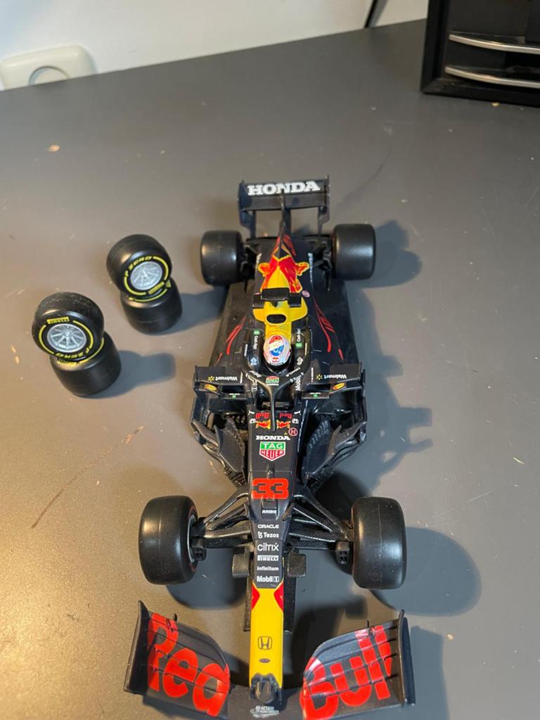 F1 max verstappen RedBull auto, Ophalen of Verzenden, Zo goed als nieuw, Auto, Bburago