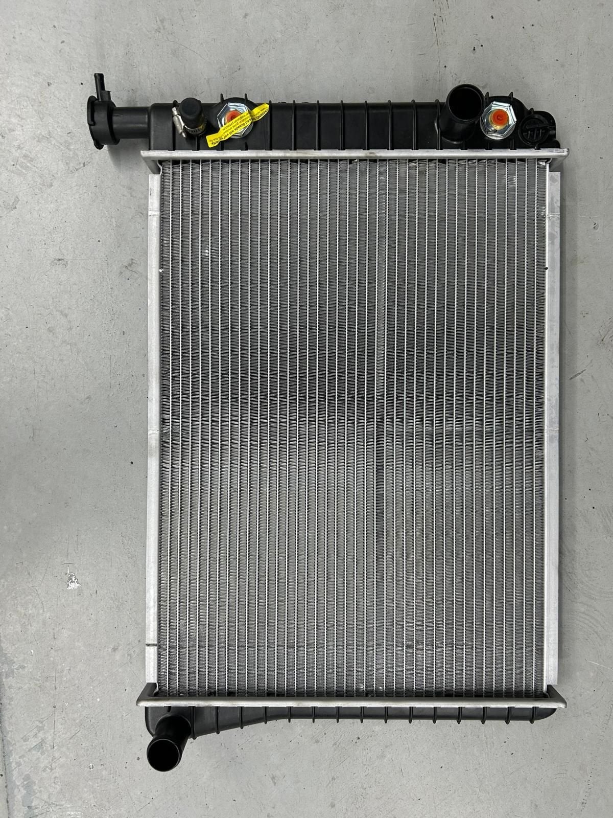 Nieuwe radiator Chevrolet Astro / GMC Safari 1985-1994, -, -, Nieuw, Ophalen of Verzenden