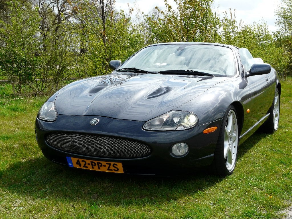 Jaguar XK 4.2 Supercharger Convertible 2004 Grijs, Auto's, Jaguar, Achterwielaandrijving, 8 cilinders, Cabriolet, 4 stoelen
