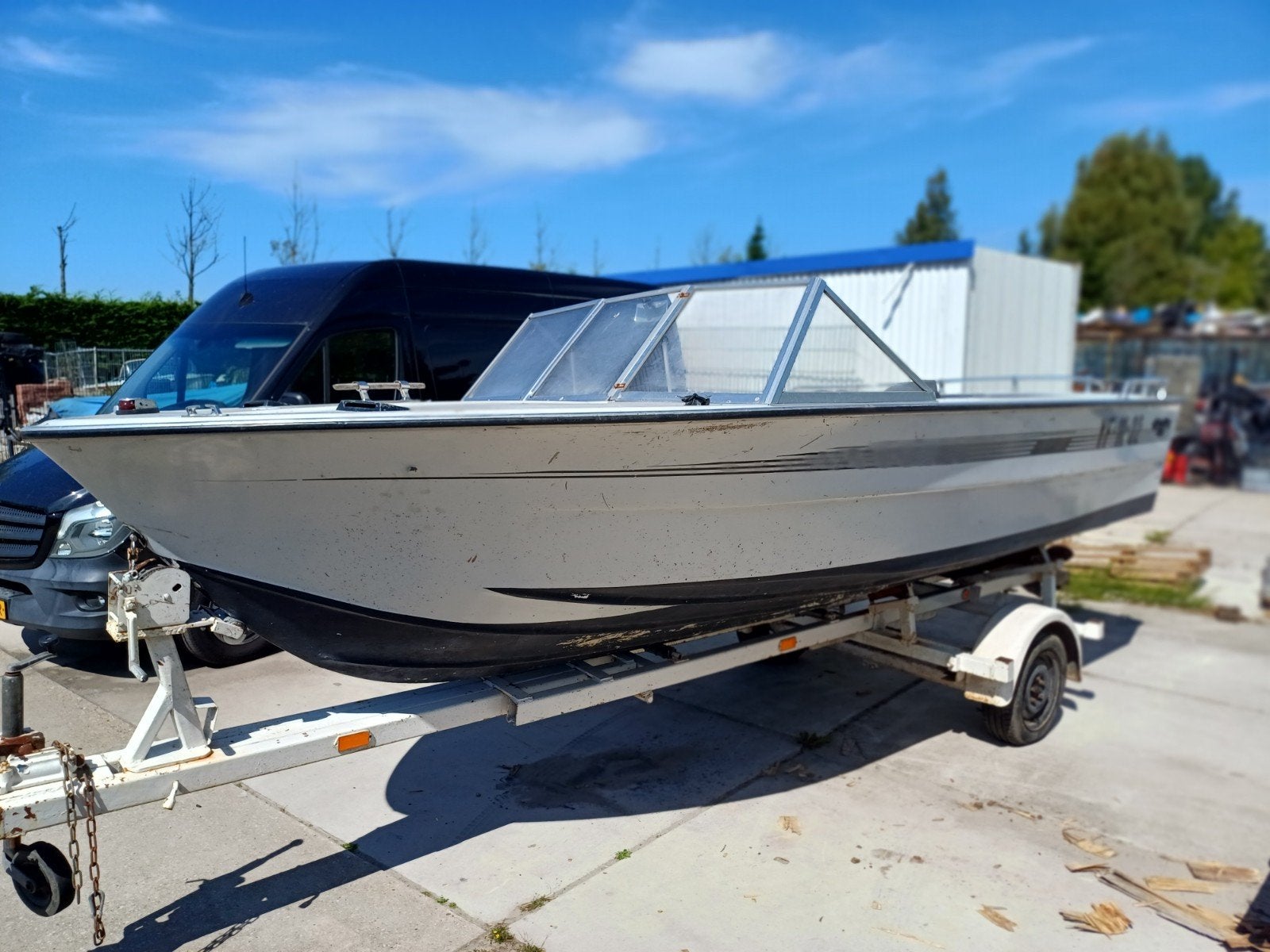 Glastron 5.5 meter met 165 pk incl trailer opknapper, Ophalen, Gebruikt, Overige typen, Motorboot
