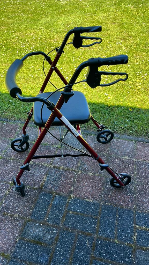 Lichtgewicht rollator, Ophalen of Verzenden, Lichtgewicht, Zo goed als nieuw