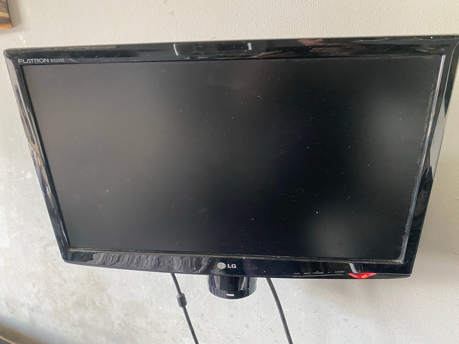 Nette LG Flatron W2243S PC scherm met beugel en voet, Computers en Software, Monitoren, Ophalen of Verzenden, Gebruikt, Full HD
