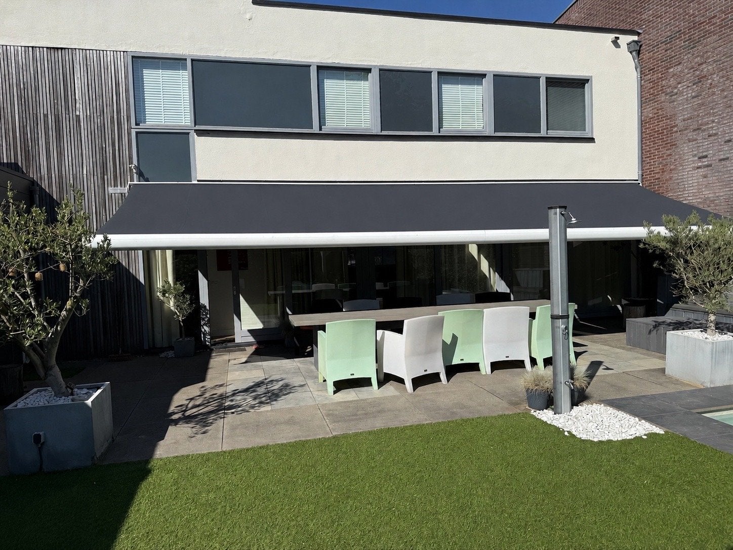 Somfy elektrisch 4-knikarmscherm 10,2 x 3,5 m zeer groot, Tuin en Terras, Zonneschermen, Ophalen, Gebruikt, 450 cm of meer, Elektrisch