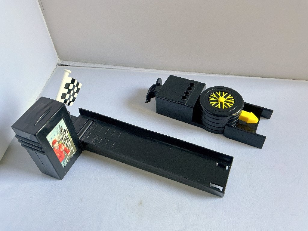 McDonalds 2000 # Hotwheels 2 items ea - foto's, Ophalen of Verzenden, Zo goed als nieuw, Handmatig, Hot Wheels