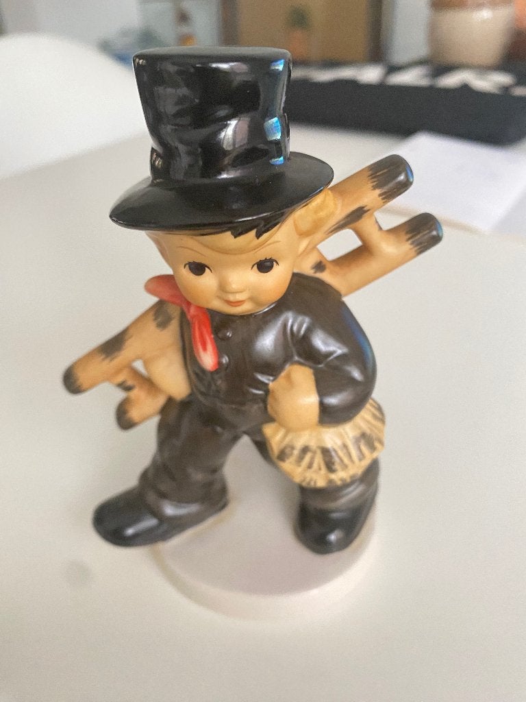 Goebel, Ophalen of Verzenden, Zo goed als nieuw, Hummel