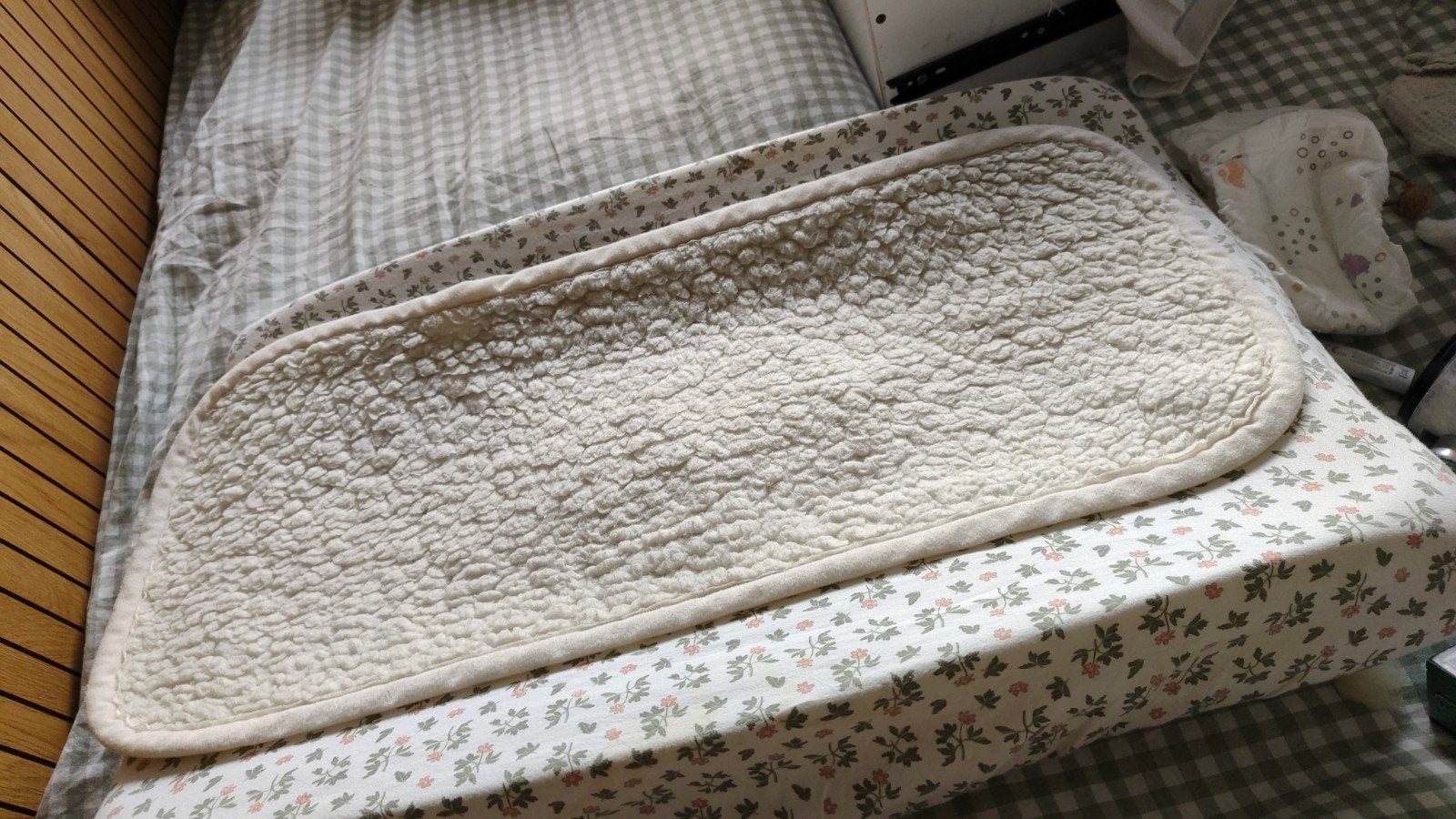 Wollen onderlegger aankleedkussen, Kinderen en Baby's, Overige merken, Gebruikt, Aankleedkussen, Ophalen of Verzenden