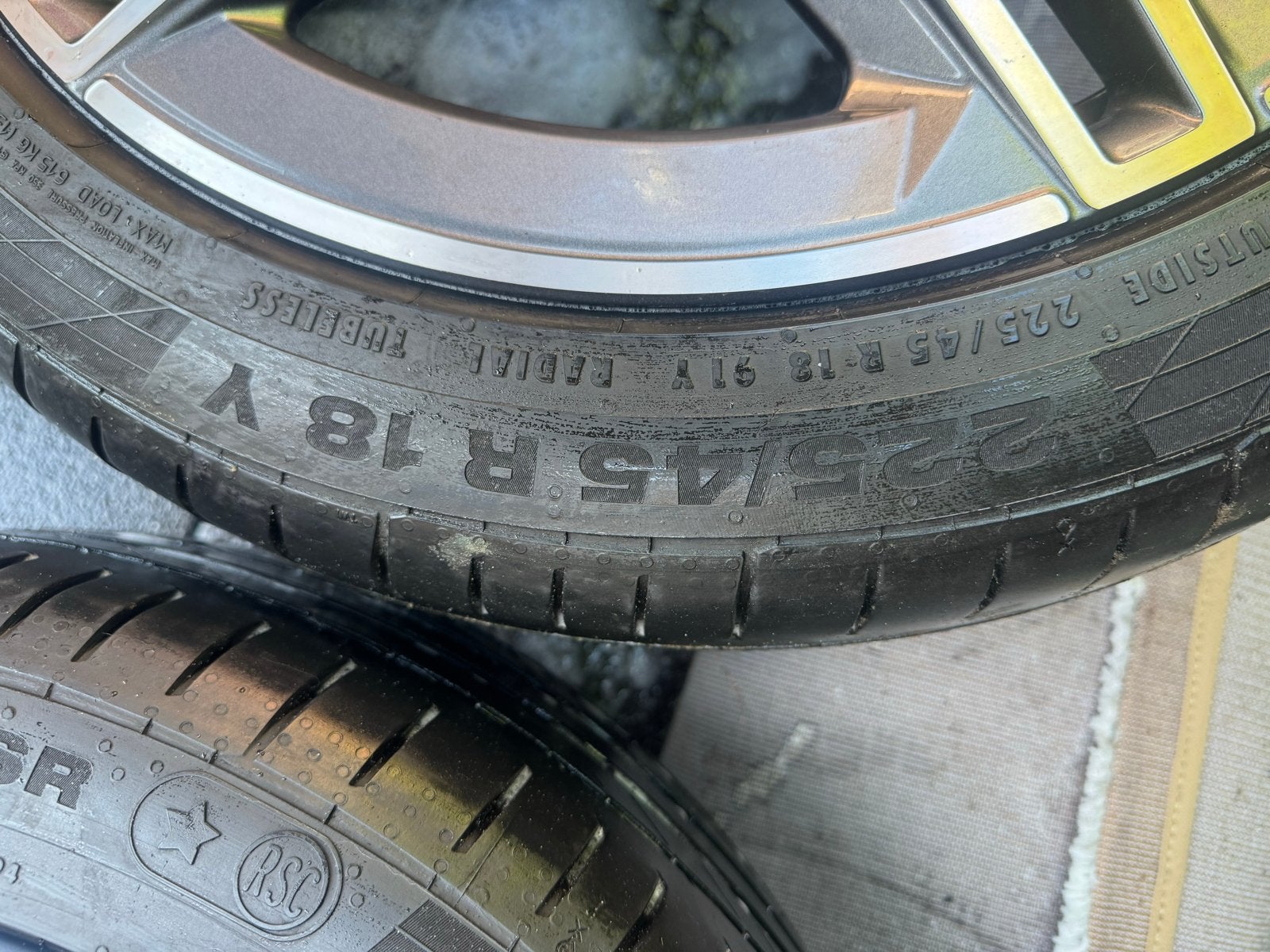 set ORIGINELE AMG velgen 18 INCH 225/45/18 met banden, Auto diversen, Wieldoppen, Ophalen of Verzenden, Gebruikt