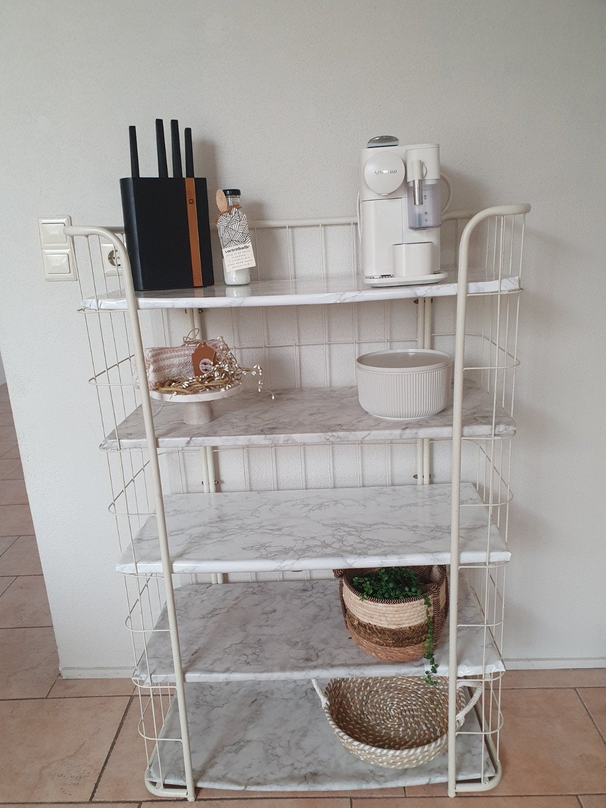 Bakkersrek / Wandrek met 4 stevige draagplateaus, Huis en Inrichting, Kasten | Overige, Ophalen