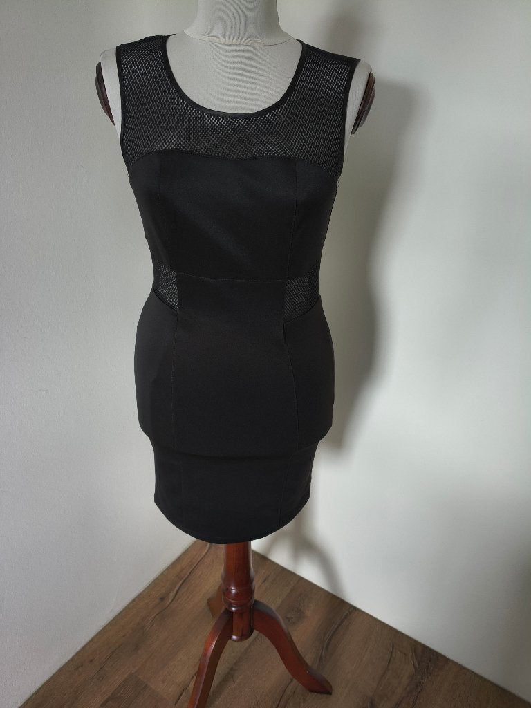 Zwart jurkje met mesh stof maat XS, Kleding | Dames, Fishbone, Zwart, Ophalen of Verzenden, Zo goed als nieuw