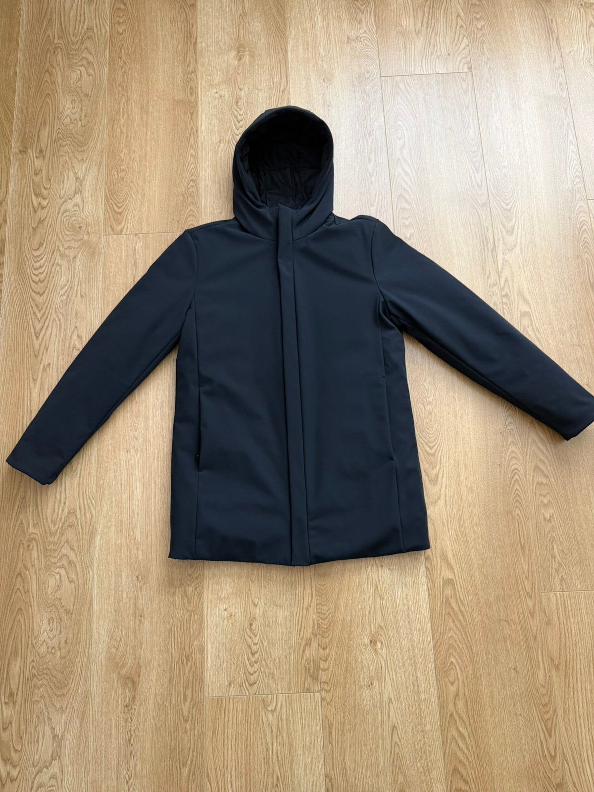 Te koop, Winterjas merk HOX, Ophalen of Verzenden, Zo goed als nieuw, Maat 52/54 (L), Zwart