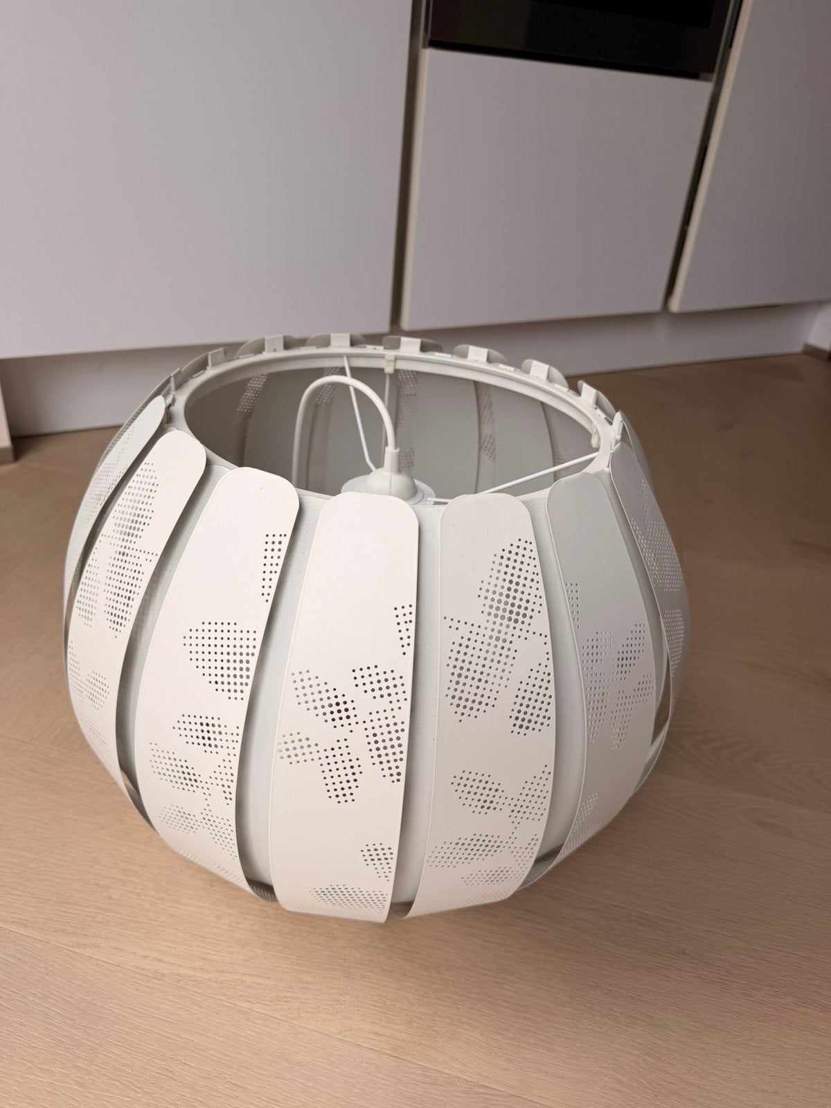 IKEA OVERUD plafondlamp wit | hanglamp, Ophalen of Verzenden, Zo goed als nieuw, Metaal