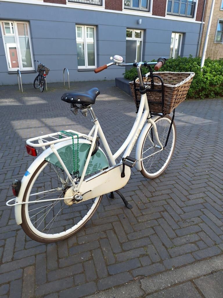 Damesfiets met mand - Ideaal voor boodschappen, Fietsen en Brommers, Fietsen | Dames | Damesfietsen, Gebruikt, (Extra) lage instap