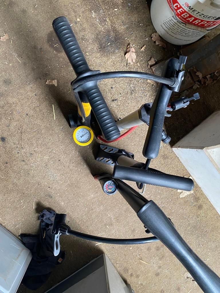 4 nieuwe fietspompen 3 met manometer, Fietsen en Brommers, Ophalen of Verzenden, Nieuw