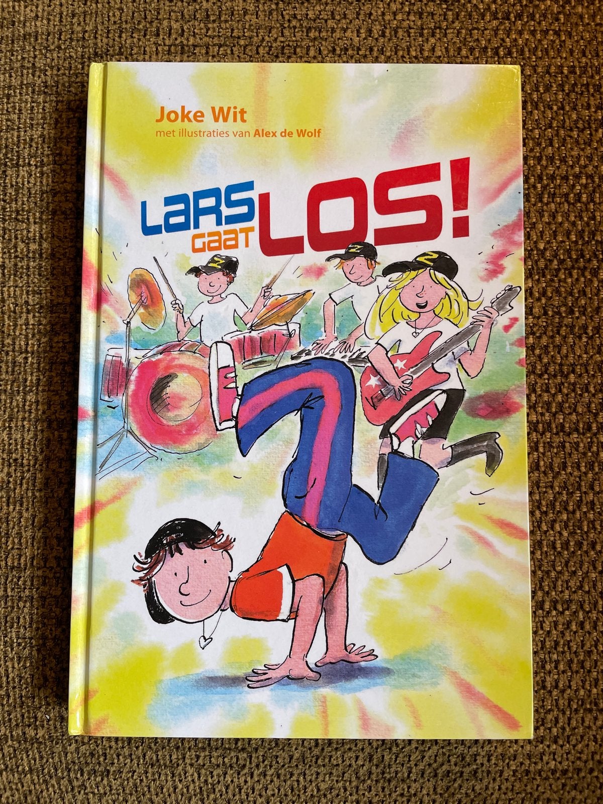 Joke Wit - Lars gaat los!, Boeken, Fictie algemeen, Ophalen of Verzenden, Zo goed als nieuw, Joke Wit